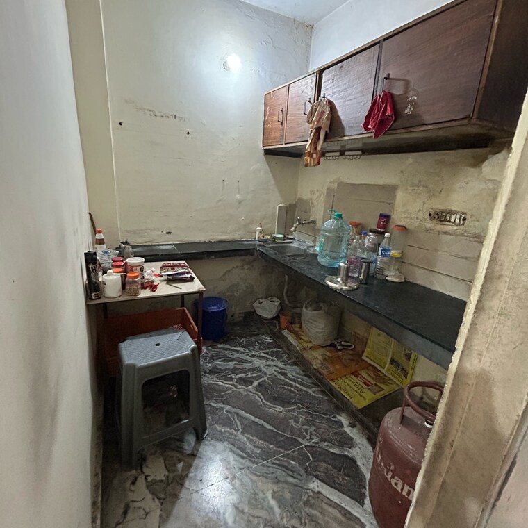 Kitchen, kotla mubarakpur 1 Bedroom 450 Sq.Ft. Builder Floor In Kotla Mubarakpur Delhi 9233206