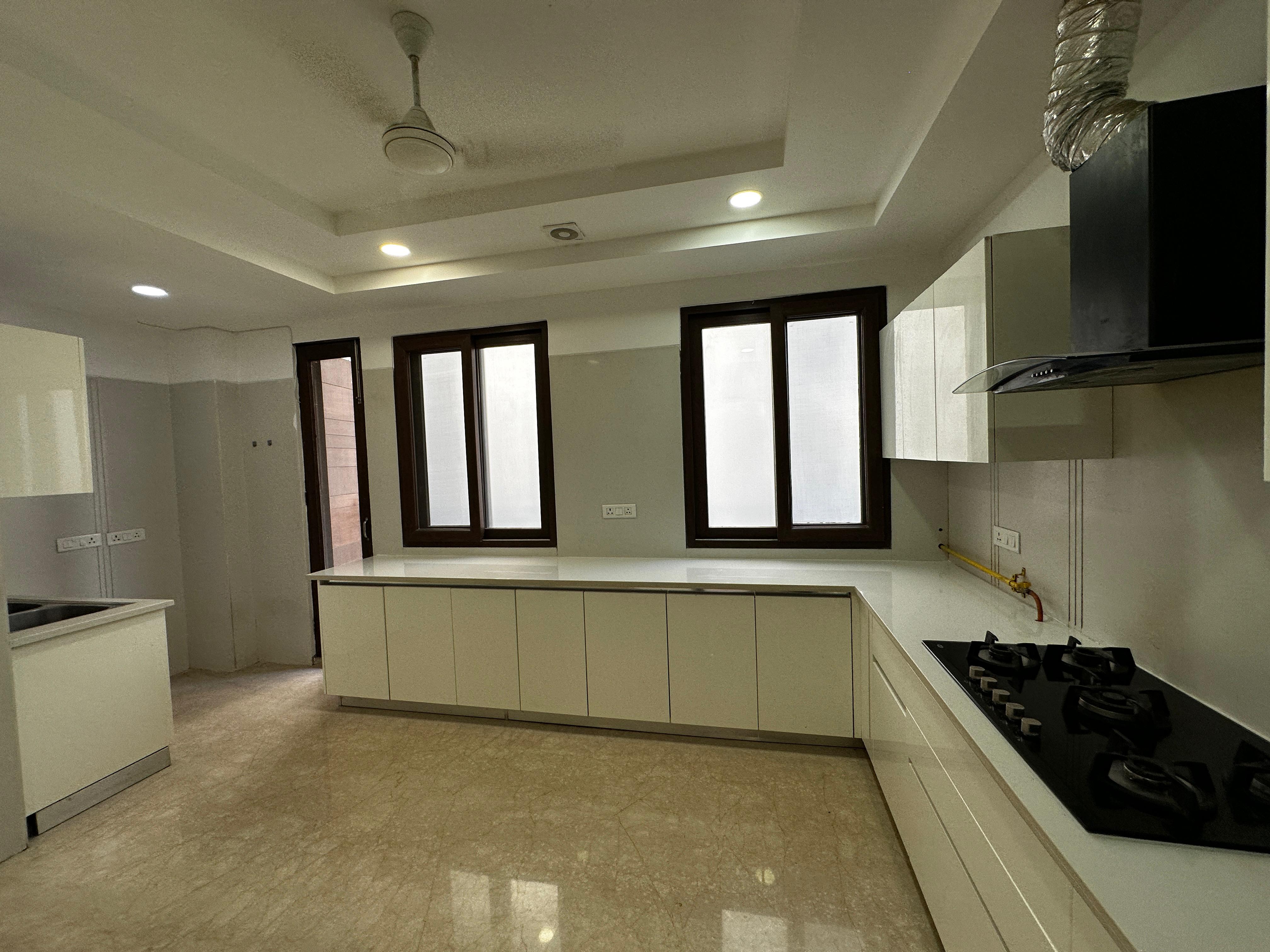 4 BHK + Pooja Room,Servant Room,Study Room,Extra Room Penthouse For Rent in A Block Maharani Bagh