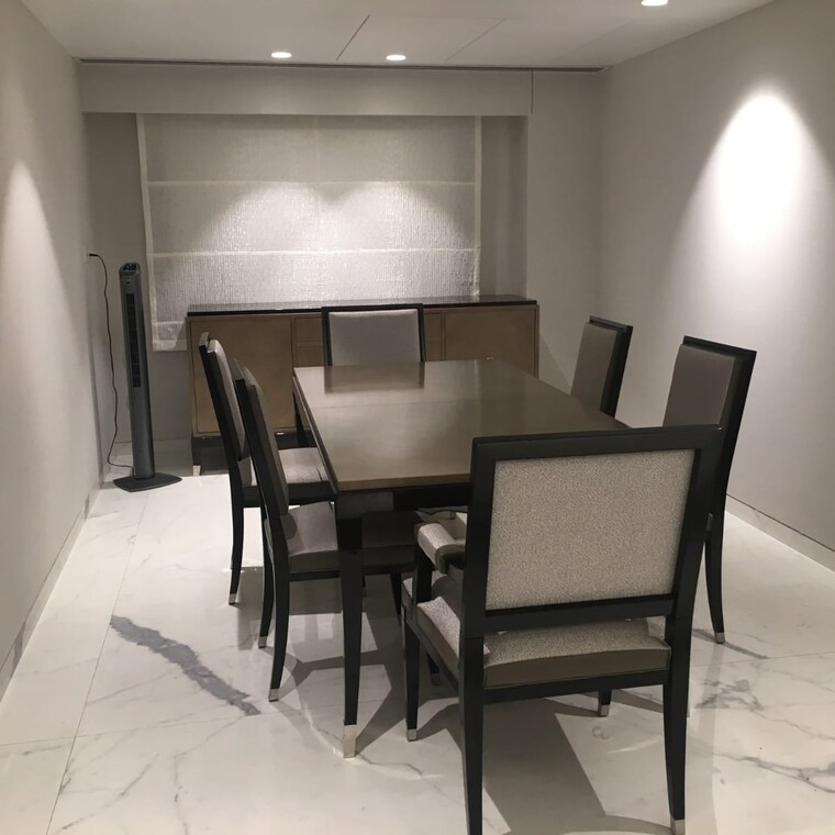 Team Area, juhu 4 Bedroom 8300 Sq.Ft. Villa In Juhu Mumbai 9233217