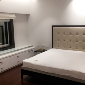 Bedroom in 4 BHK Villa at Juhu – for Sale