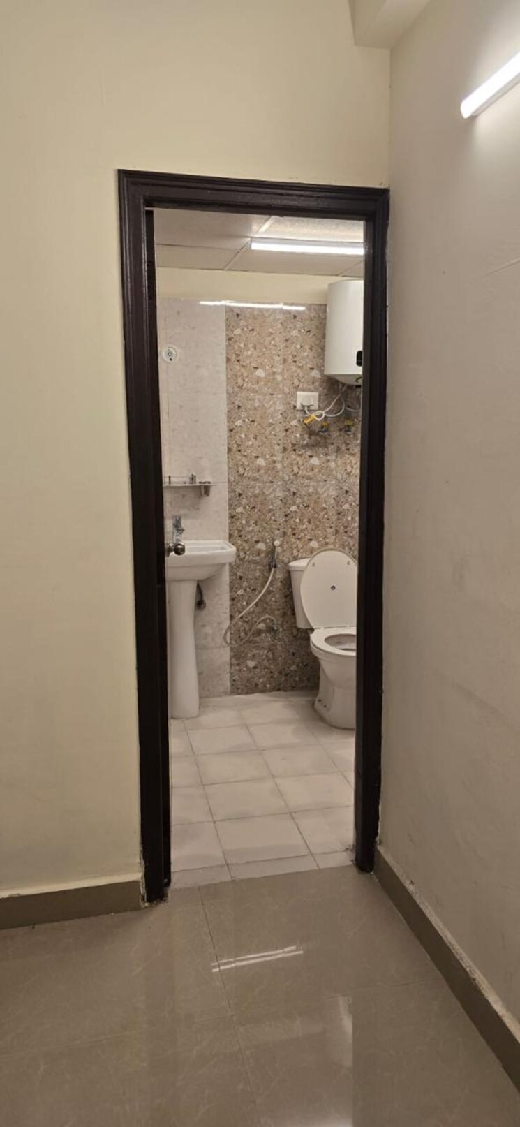 Bathroom, omkar-royal-nest 4 Bedroom 2035 Sq.Ft. Apartment In Tech Zone 4 Greater Noida Greater Noida 9233246