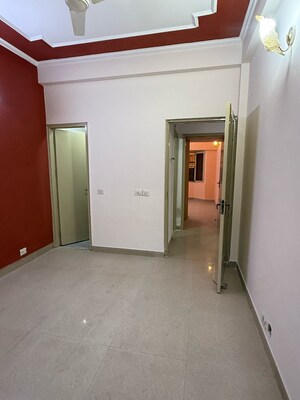 Room in 3 BHK Builder Floor at Eros Rosewood City, Sector 49 – for Rent