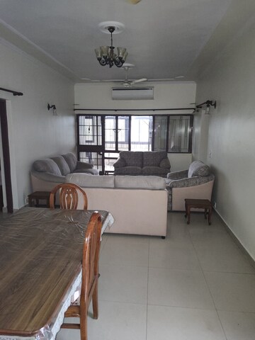 Room in 3 BHK Independent House at Sector 61 – for Rent