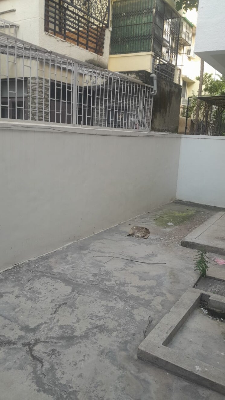 Balcony, unitech-south-city-ii 2.5 Bedroom 1250 Sq.Ft. Builder Floor In Sector 50 Gurgaon 9233271