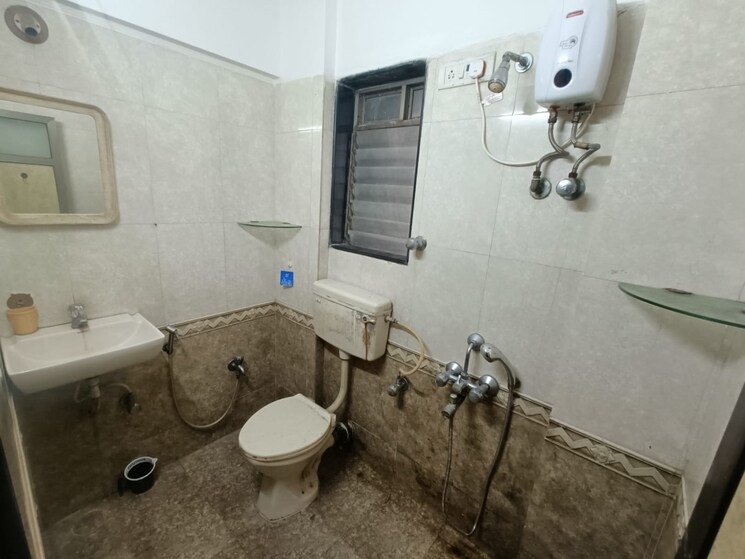 Bathroom, sheth-vasant-marvel 1 Bedroom 430 Sq.Ft. Apartment In Borivali East Mumbai 9233291
