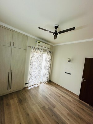 3 BHK Builder Floor For Sale in Central Park 3 Flower Valley, Sohna Sector 33