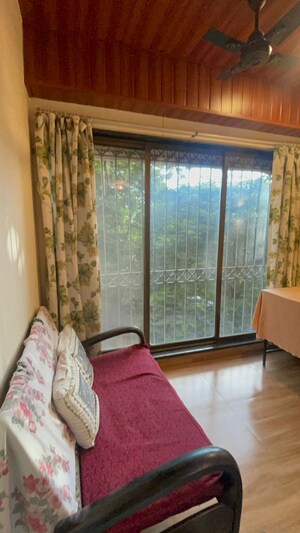 Bedroom in 2 BHK Apartment at Juhu Natraj CHS, Vile Parle West – for Rent