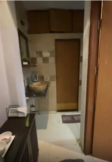 Furnished Amenities in 1 BHK Apartment at Nalanda CHS Malad , Malad West – for Rent