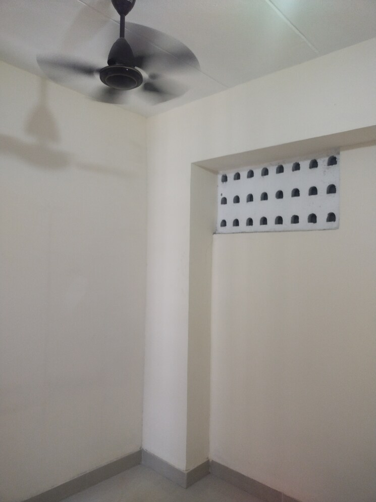 undefined, kurla east 1 Bedroom 405 Sq.Ft. Apartment In Kurla East Mumbai 9233324