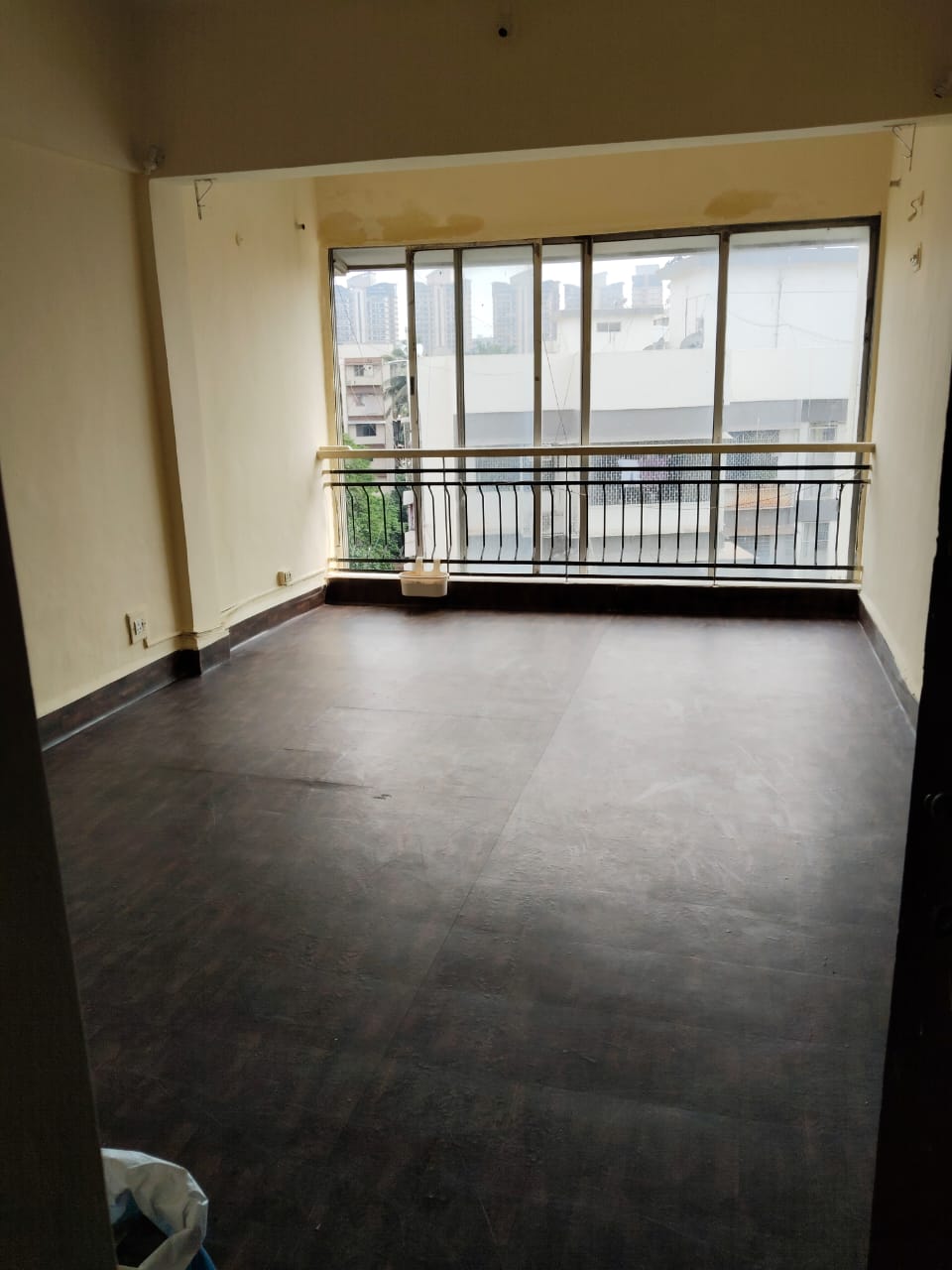 1 BHK Apartment For Rent in La Chapelle Apartment