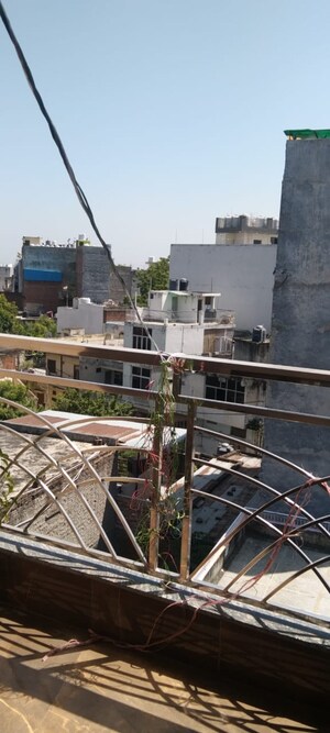 1 RK Builder Floor For Rent in Mehrauli