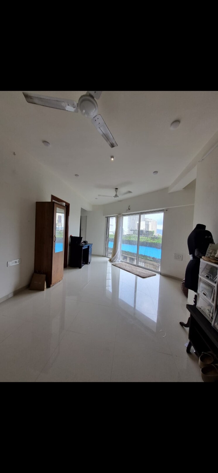 Team Area, lodha-vista 1 Bedroom 400 Sq.Ft. Apartment In Lower Parel Mumbai 9233355