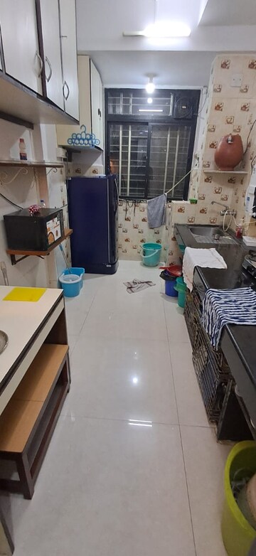 Team Area in 4 BHK Apartment at Thakur Jewel Tower, Kandivali East – for Rent