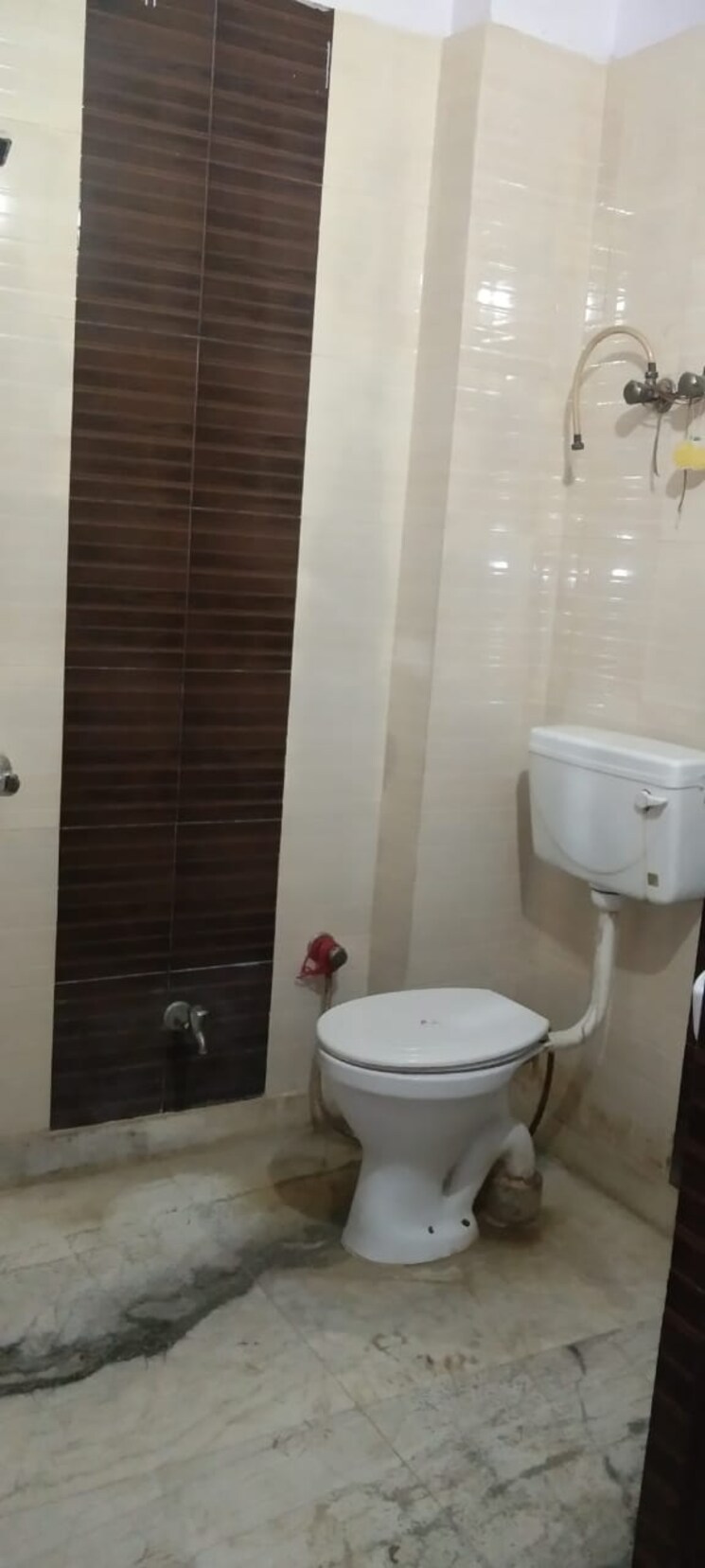 Bathroom, mehrauli 1 Bedroom 550 Sq.Ft. Builder Floor In Mehrauli Delhi 9233353