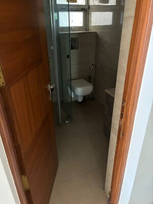 Bathroom in 1 BHK Apartment at Sector 23 Dwarka – for Rent