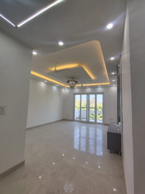 Room in 3 BHK Builder Floor at Malviya Nagar – for Sale