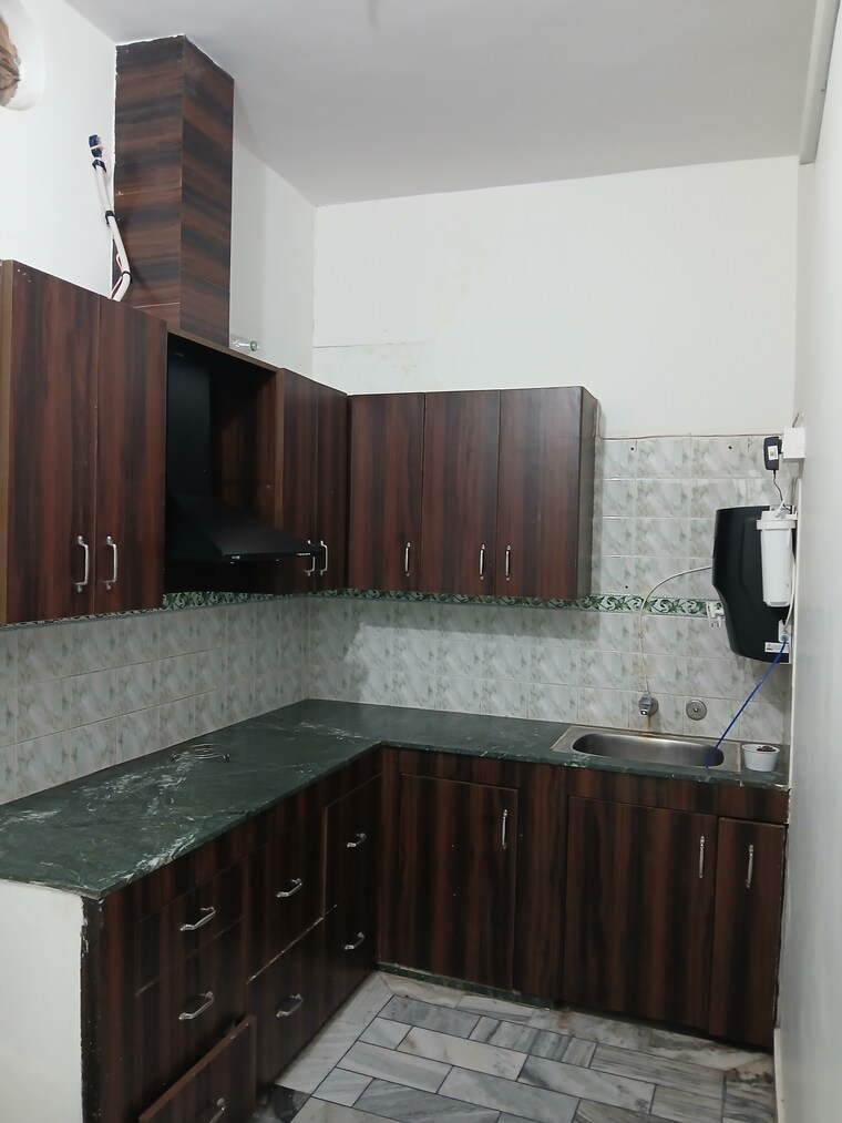 Kitchen, sector 13 2 Bedroom 160 Sq.Yd. Builder Floor In Sector 13 Hisar 9233362