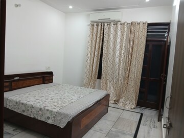 2 BHK Builder Floor For Rent in Sector 13