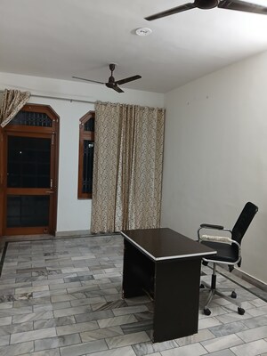 Living Room in 2 BHK Builder Floor at Sector 13 – for Rent
