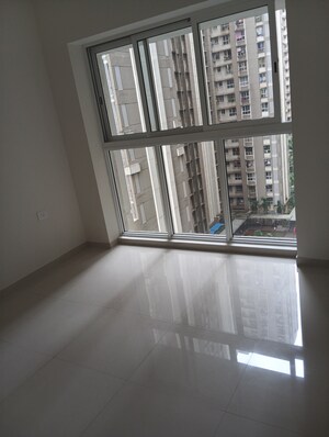 1 BHK Apartment For Rent in Lodha Amara, Kolshet Road