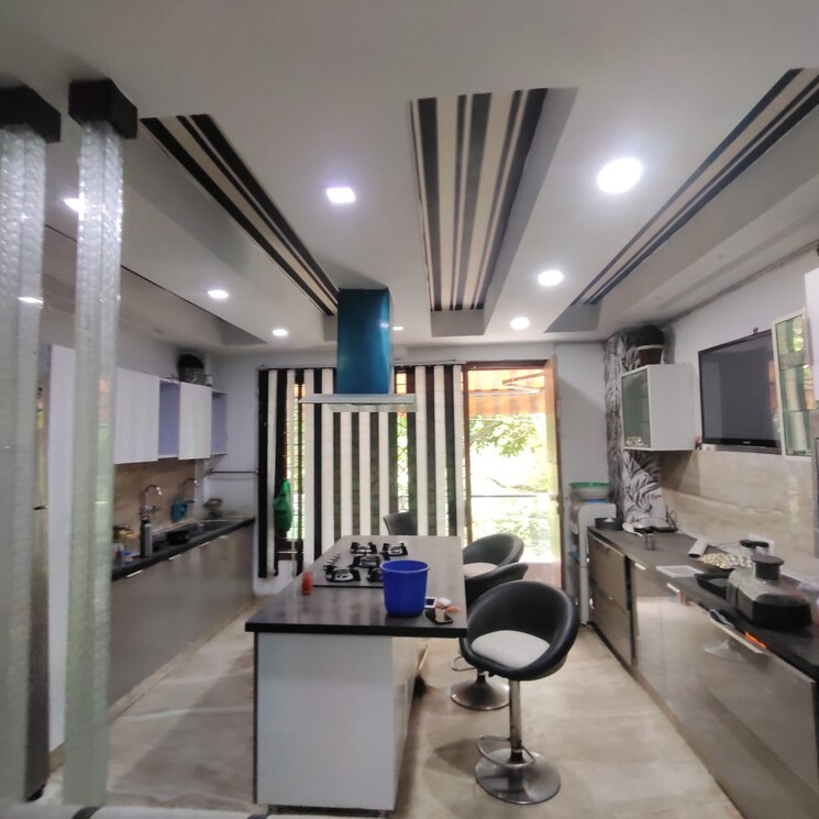 Gym, malviya nagar 3 Bedroom 2700 Sq.Ft. Builder Floor In Malviya Nagar Delhi 9233374