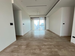 Room in 4 BHK Apartment at Avighna One Avighna Park, Lower Parel – for Rent