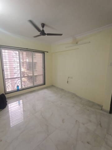 Room in 1 BHK Apartment at Ghatkopar East – for Rent