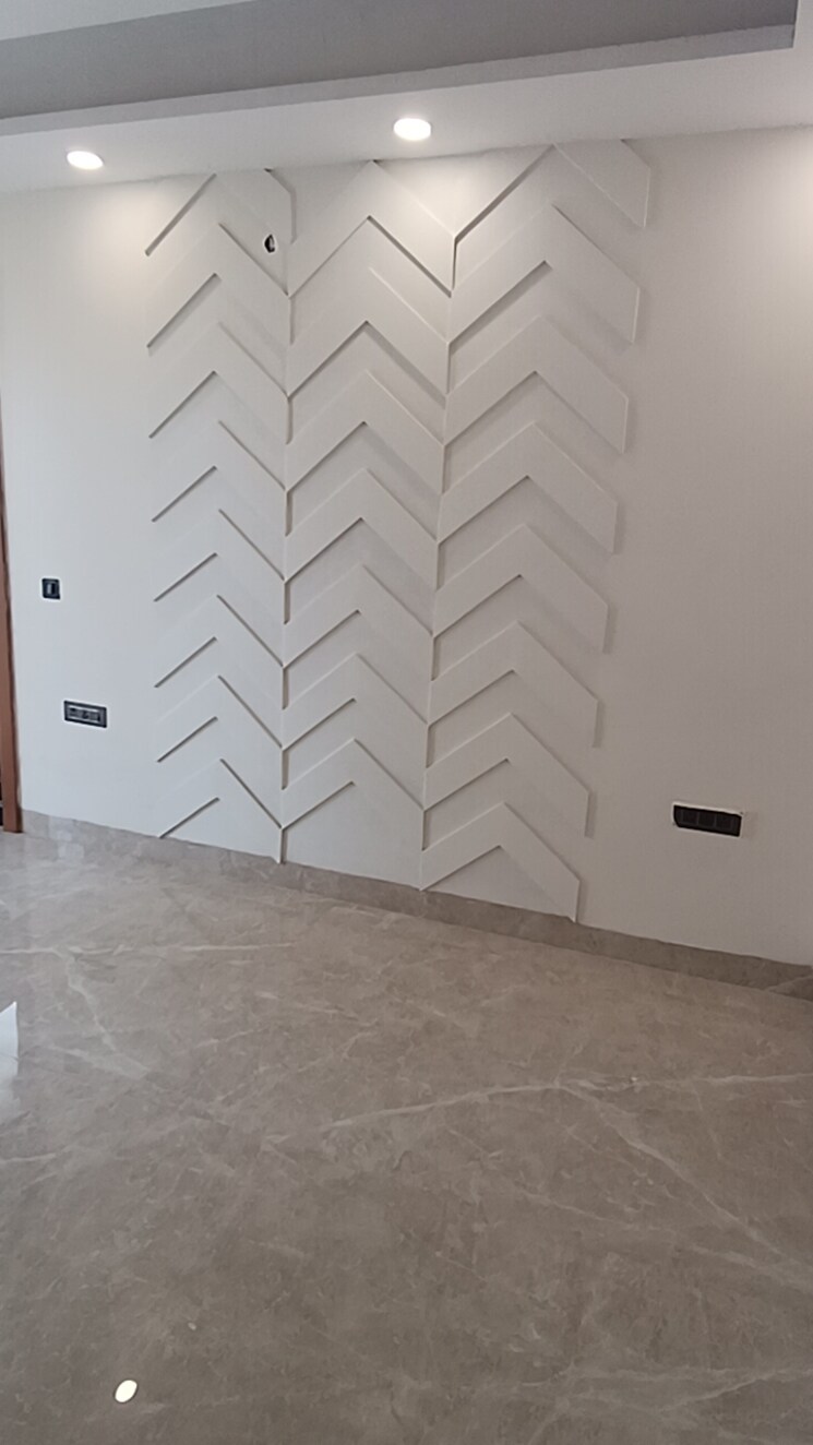 Room, sector 46 3 Bedroom 250 Sq.Yd. Builder Floor In Sector 46 Faridabad 9233422