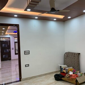 Room in 1.5 BHK Builder Floor at Sector 49 – for Rent