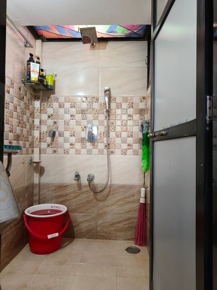 Bathroom, sadguru-garden-chs 1 Bedroom 580 Sq.Ft. Apartment In Ghodbunder Road Thane 9233416