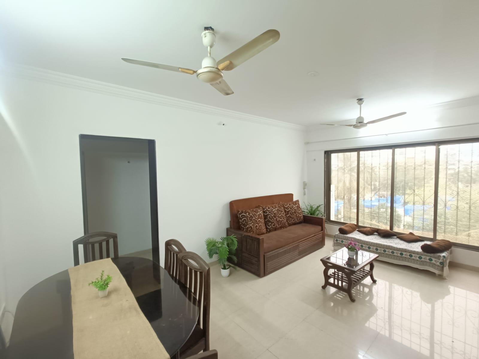 2 BHK 660 Sq.Ft. Apartment in Green Vatika CHS