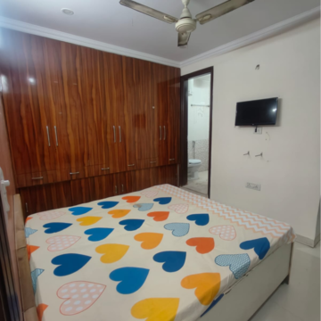 Bedroom in 1 BHK Builder Floor at Malviya Nagar – for Rent