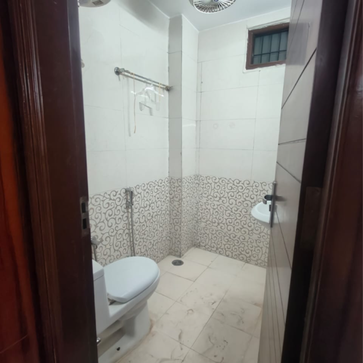 Bathroom, malviya nagar 1 Bedroom 700 Sq.Ft. Builder Floor In Malviya Nagar Delhi 9233449