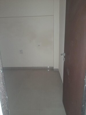 Room in 2 BHK Apartment at Kendale Emeralds, Badlapur East – for Sale