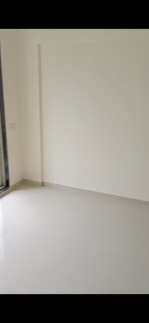 Room in 2 BHK Apartment at Kendale Emeralds, Badlapur East – for Sale