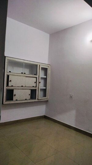 Room in 1.5 BHK Independent House at Indira Nagar – for Rent