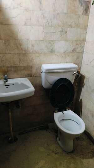 Bathroom in 1.5 BHK Independent House at Indira Nagar – for Rent