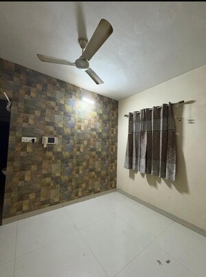 Room in 2 BHK Apartment at Amit Sapphire Park, Balewadi – for Rent