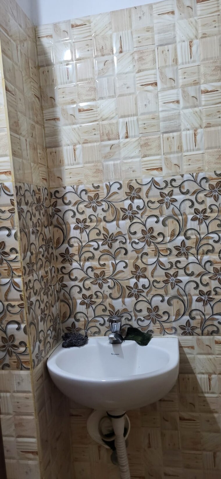 Bathroom, kristi-villa 3 Bedroom 1350 Sq.Ft. Apartment In Chinar Park Kolkata 9233554