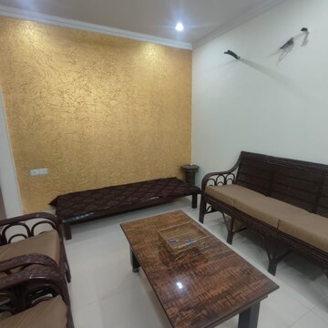 Living Room in 1.5 BHK Builder Floor at Shivalik Colony – for Rent