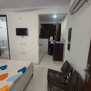 Team Area in 1.5 BHK Builder Floor at Shivalik Colony – for Rent