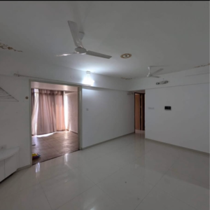 Room in 2 BHK Apartment at Kohinoor Zen Estate, Santipur – for Rent