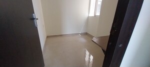 Room in 3 BHK Apartment at Signature Global Golf Greens, Sector 79 – for Rent
