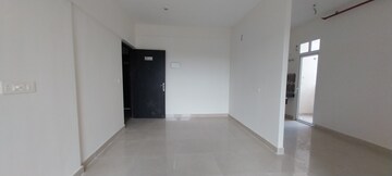 Room in 3 BHK Apartment at Signature Global Golf Greens, Sector 79 – for Rent
