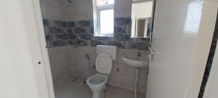 Bathroom, signature-global-golf-greens 3 Bedroom 728 Sq.Ft. Apartment In Sector 79 Gurgaon 9233594