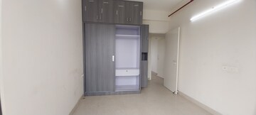 Room in 3 BHK Apartment at Signature Global Golf Greens, Sector 79 – for Rent