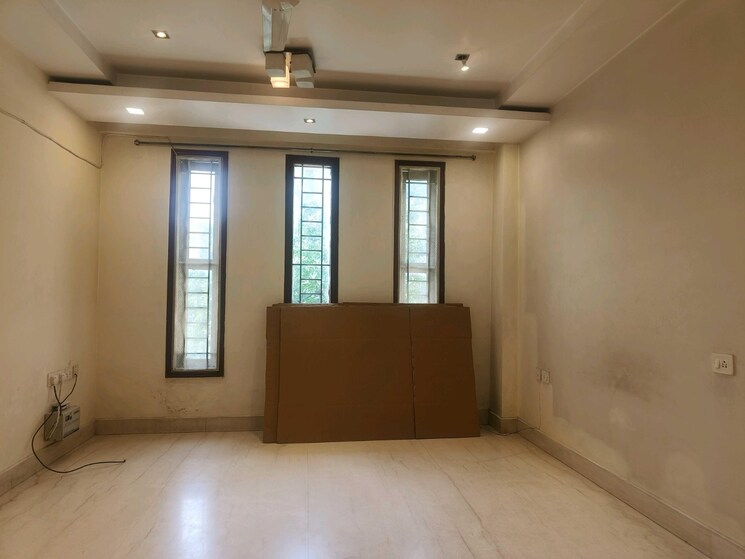 Room, panchsheel enclave 3 Bedroom 265 Sq.Yd. Builder Floor In Panchsheel Enclave Delhi 9233600