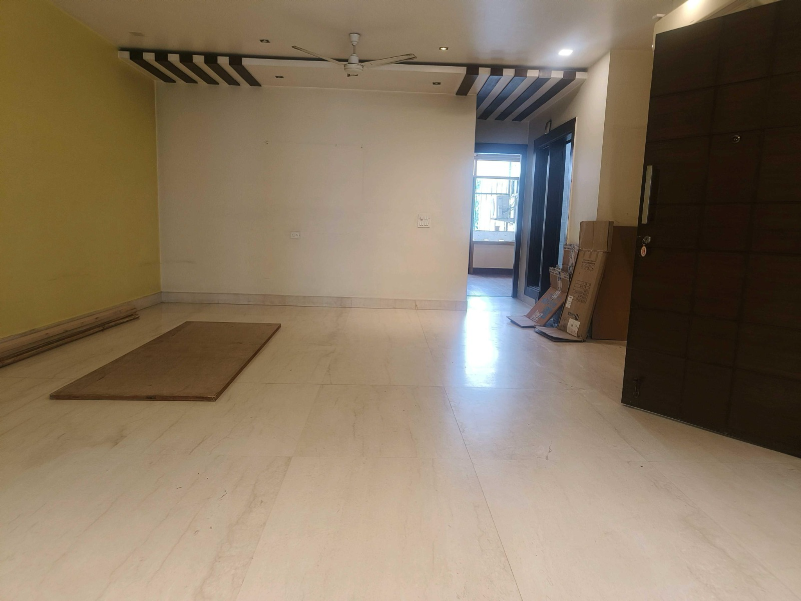 3 BHK + Servant Room Builder Floor For Rent in Sagar Properties 