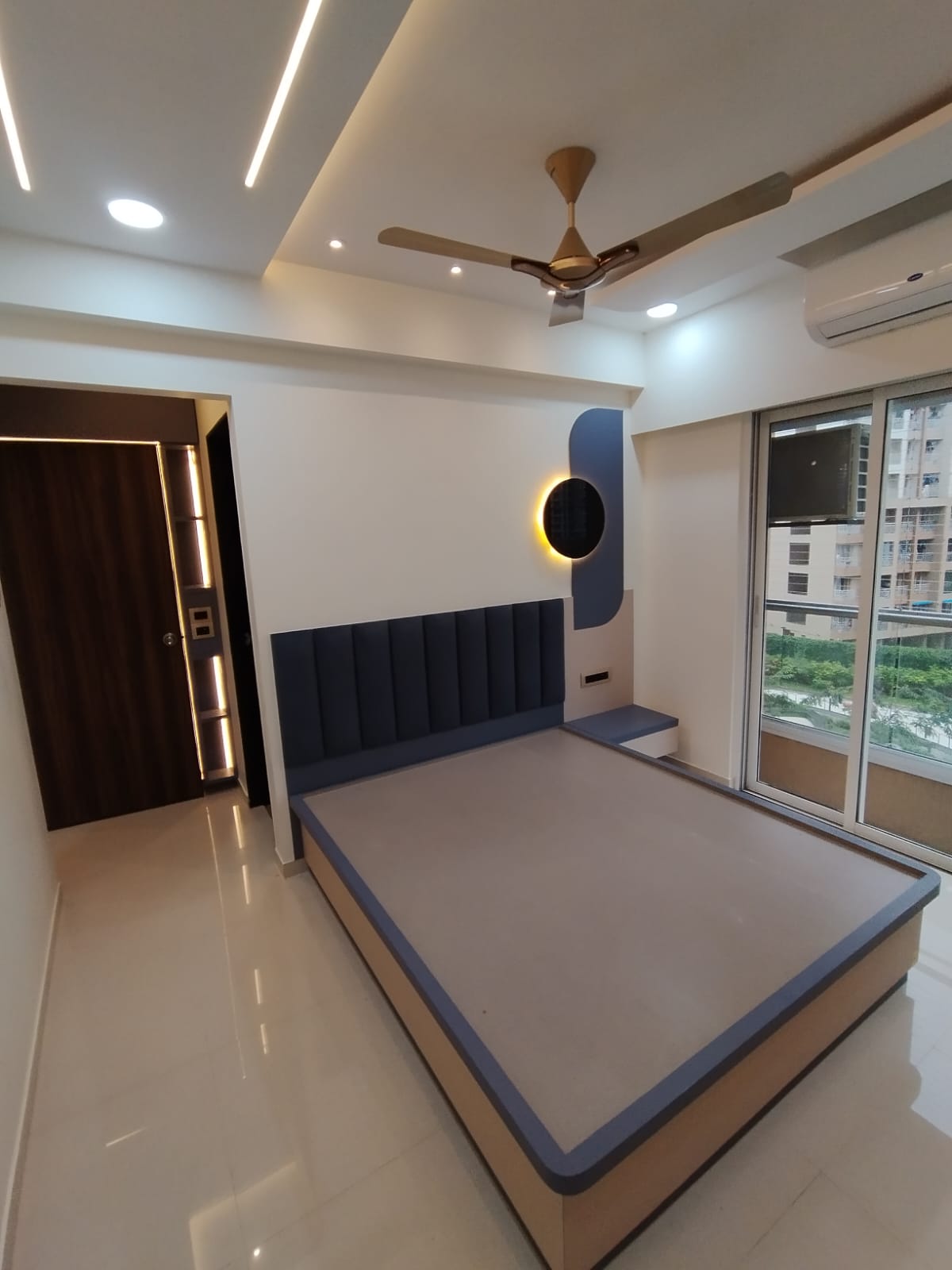 3 BHK + Pooja Room 1170 Sq.Ft. Apartment in Viceroy Savana
