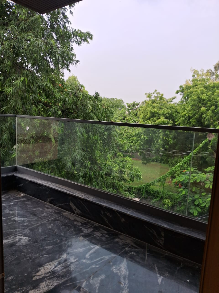 3 BHK + Servant Room Builder Floor For Rent in Sagar Properties 